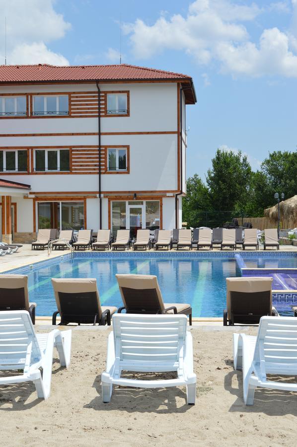 Hotel Eco Complex Miramar Mineralni Bani Exterior foto